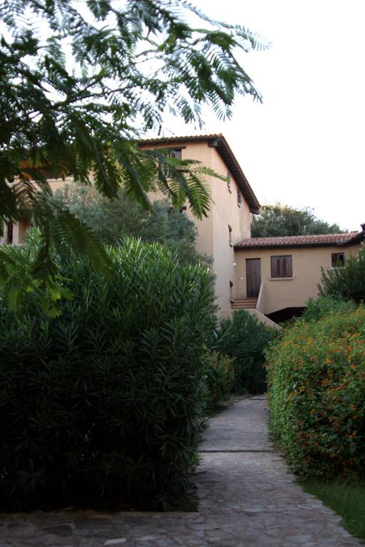 Residence Portorotondo Tre ポルト・ロトンド エクステリア 写真