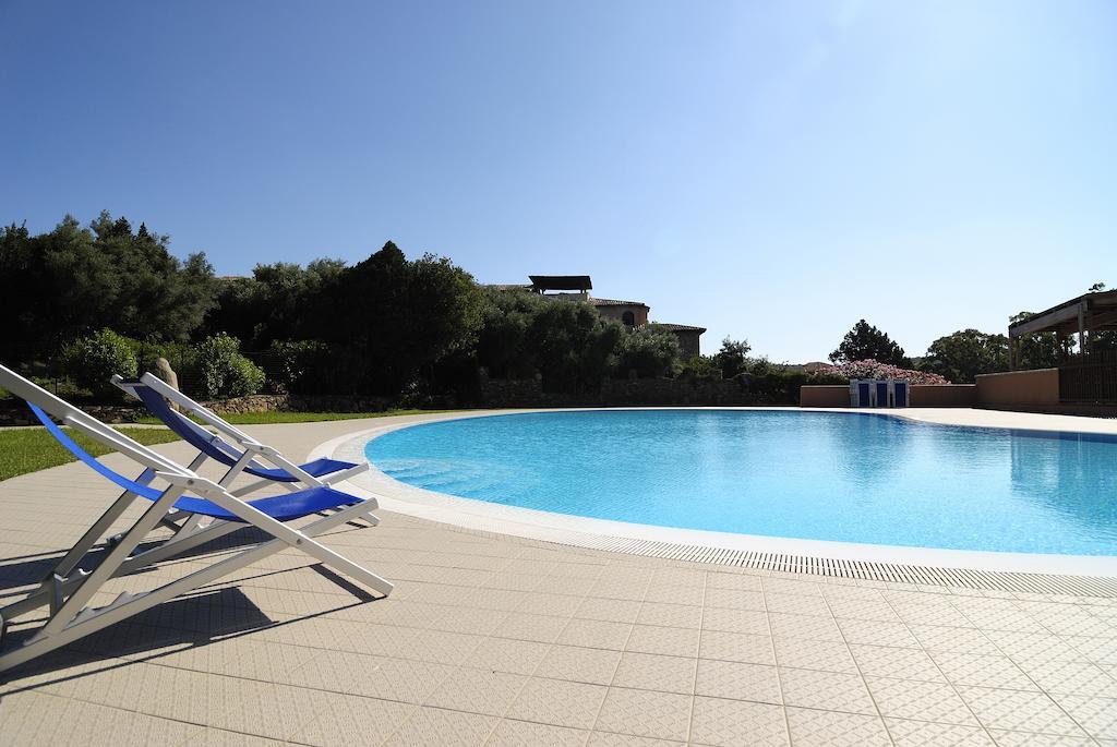 Residence Portorotondo Tre ポルト・ロトンド エクステリア 写真