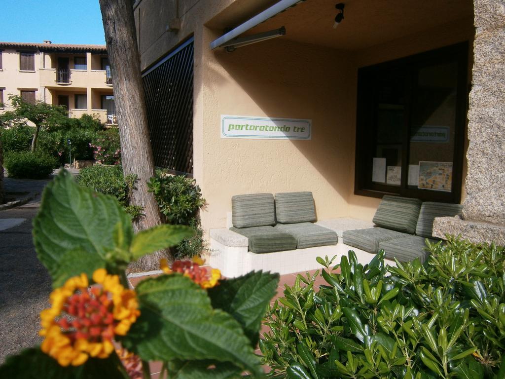 Residence Portorotondo Tre ポルト・ロトンド エクステリア 写真